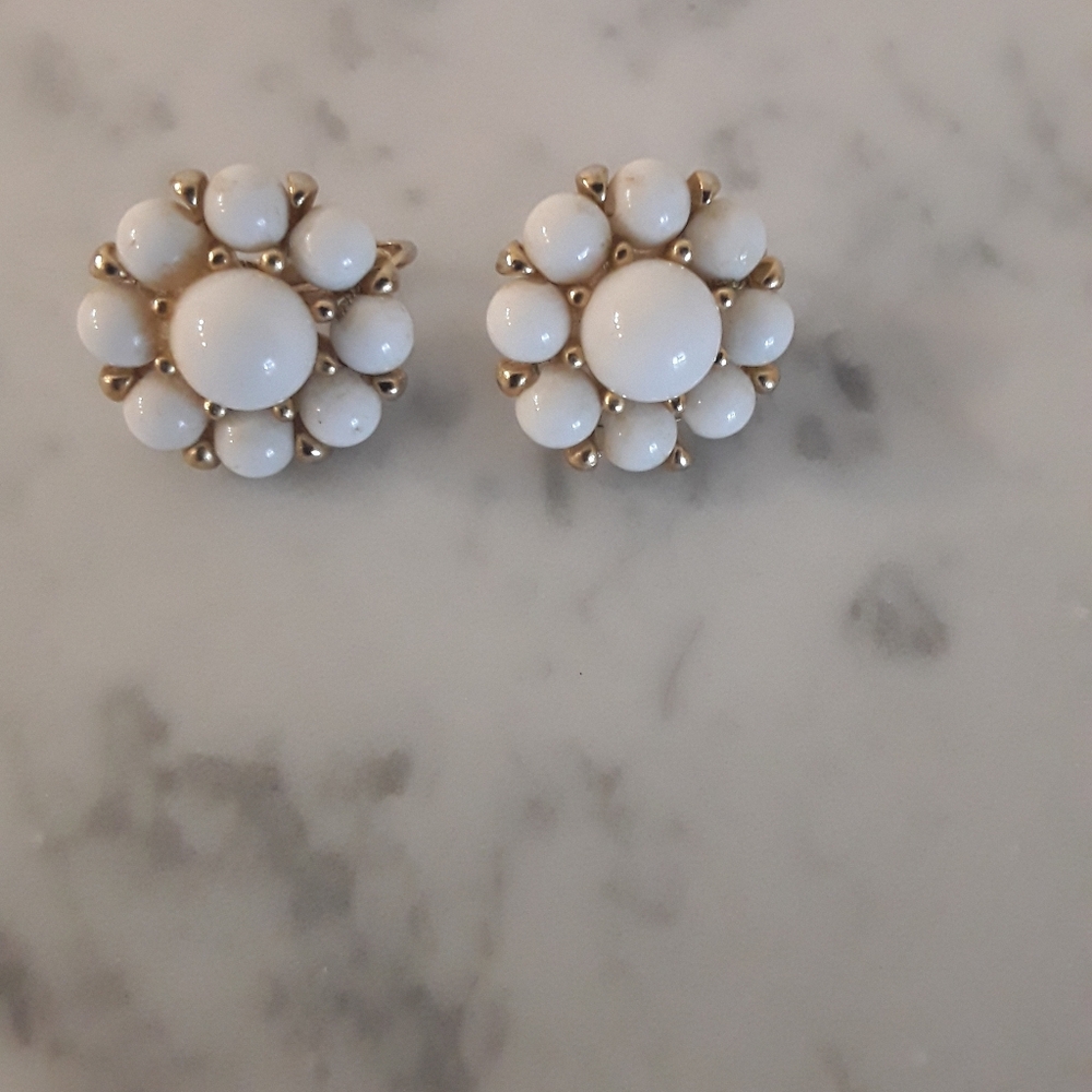 Marvella Vintage Clip On Earrings